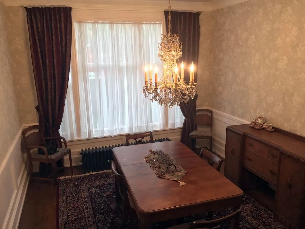 The Parsonage Inn LLC