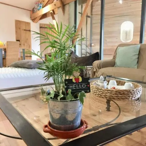 Magnificent Renovated Farmhouse - 10 Min A7