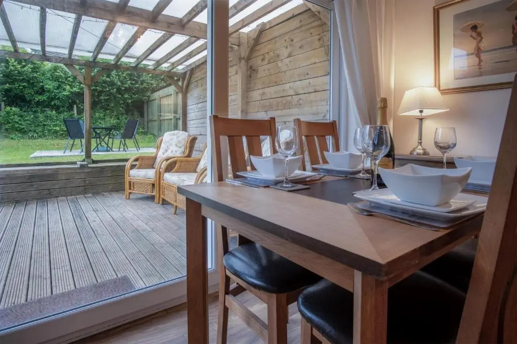 Seawinds - 2 Bedroom Bungalow - Pentlepoir