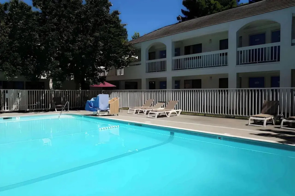 Motel 6 Santa Rosa - South