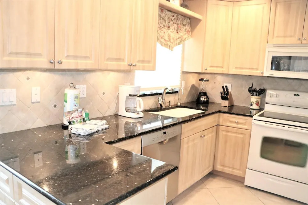 Jamaica Royale 107 Updated Gulfside Villa! 2 Bedroom Villa