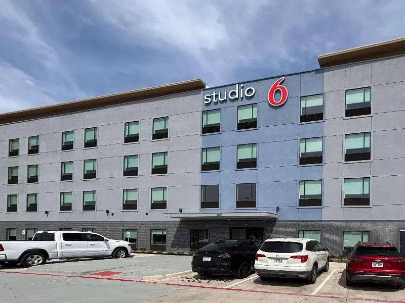 Studio 6 Dallas, TX - Fair Park