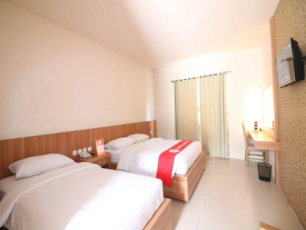 NIDA Rooms Tugu Railway Station