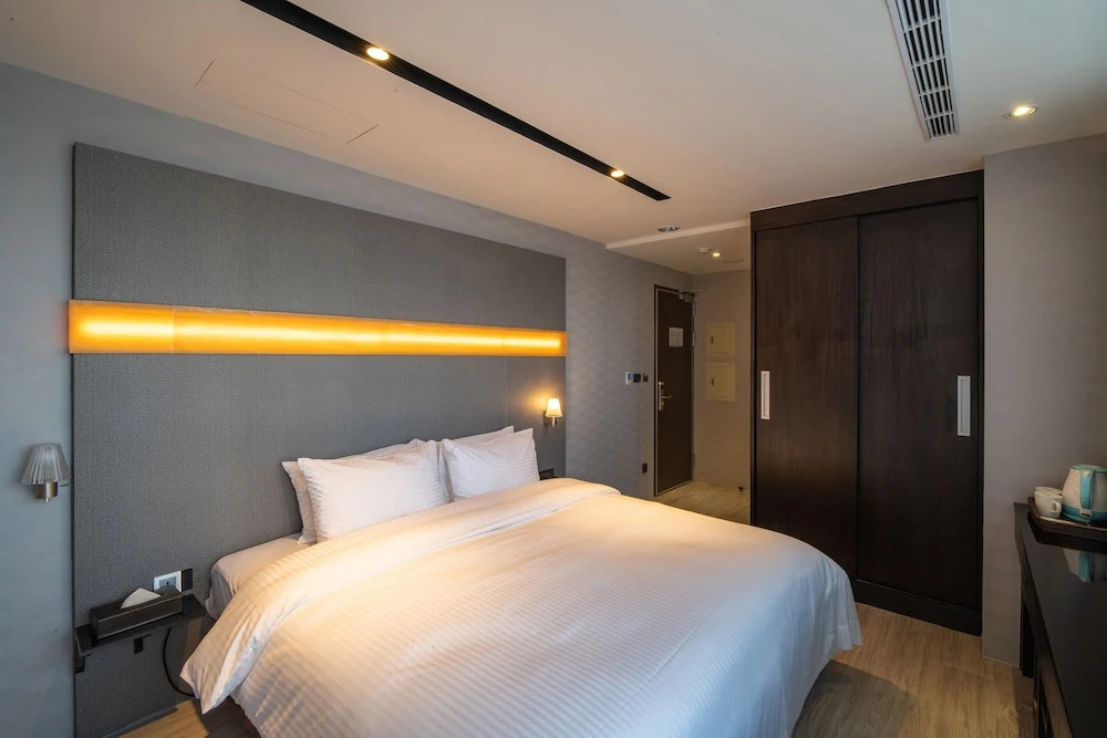 Fengjia Hotel Bell
