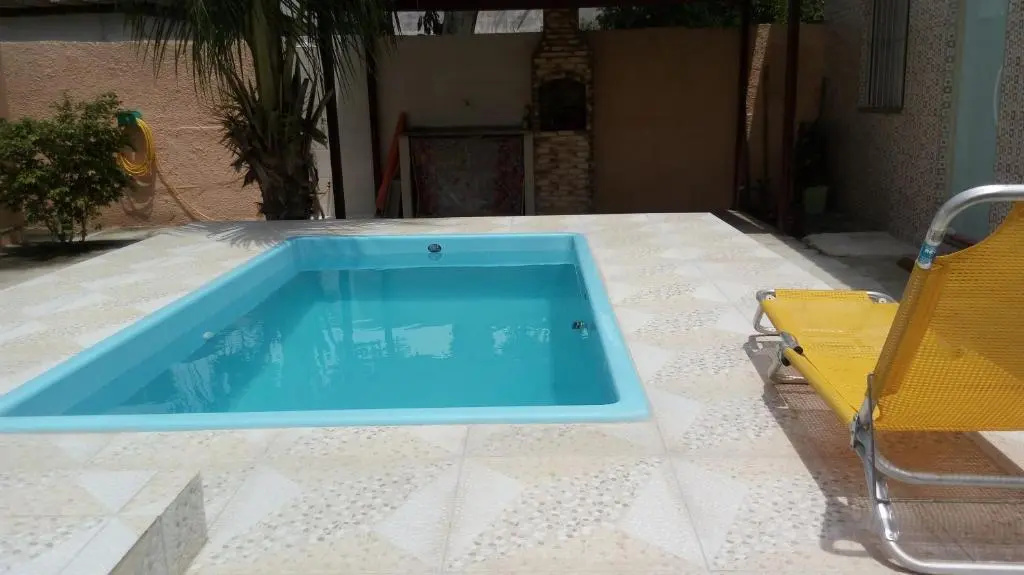 Imperdível ! Achei casa temporada Cabo Frio c piscina próximo Praia do Forte, faça seu orçamento para 6 a 10 Pessoas
