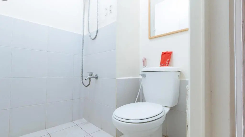 RedDoorz Plus @ Urban Deca Tower Edsa 2
