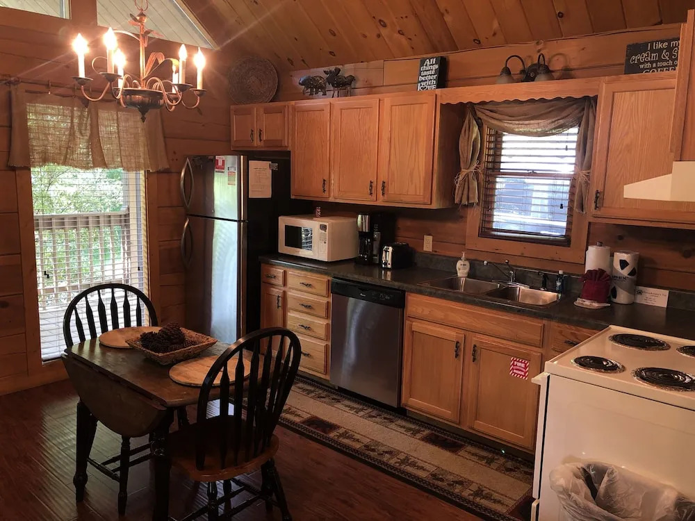 Cuddle Up - Studio Cabin