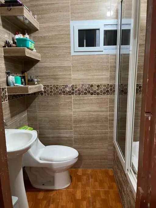 Agradable casa con 3 cuartos 2 baños cómodos..!!