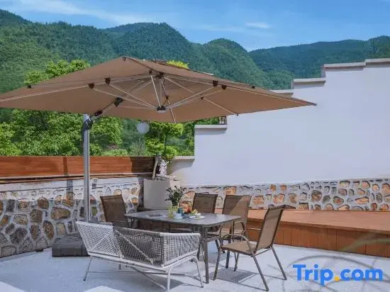 Jingsu, Starry Sky Swimming Pool Bar, Mountain View and River Tracing Parent Child Resort Villa