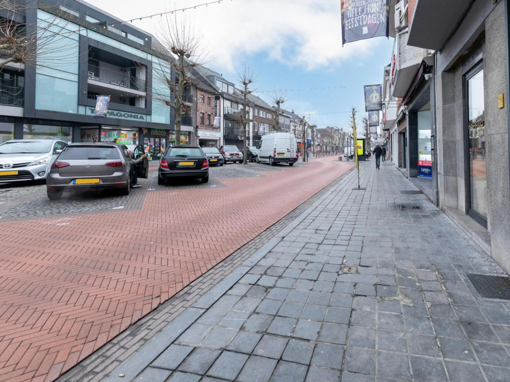 Stylish apartment in Maasmechelen with balcony