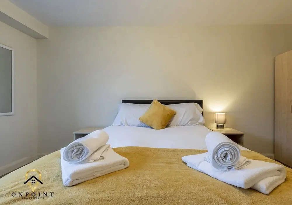 2 Bedroom Apartment in Superb Location