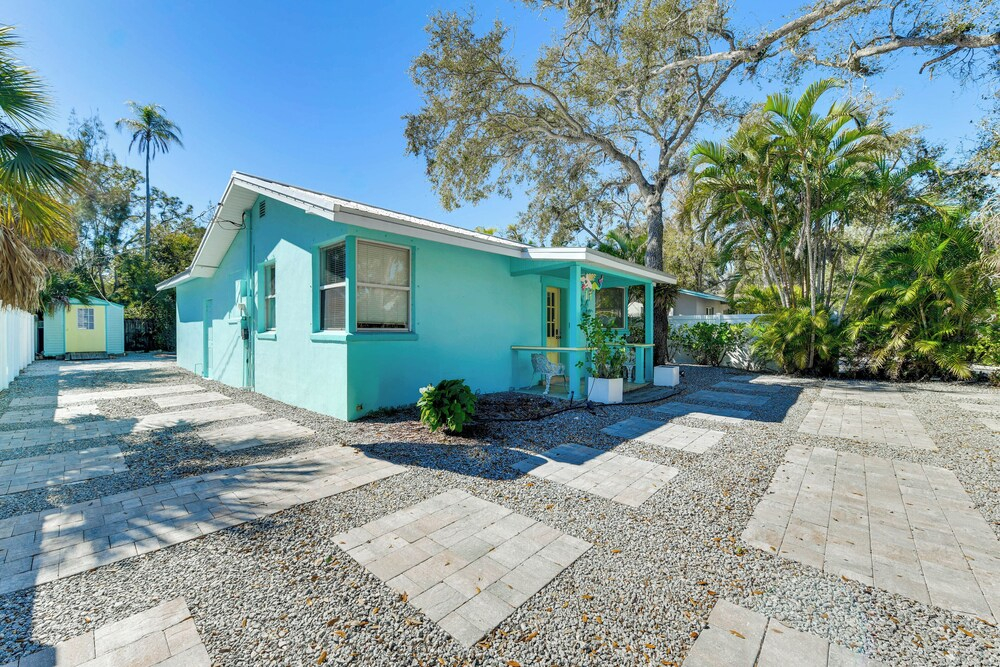 'vintage Mermaid Cottage' 4 Mi to Siesta Key Beach