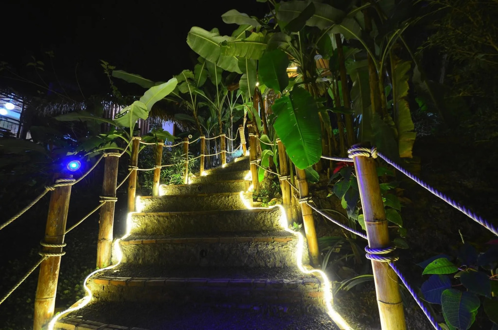 Sainamtok Resort