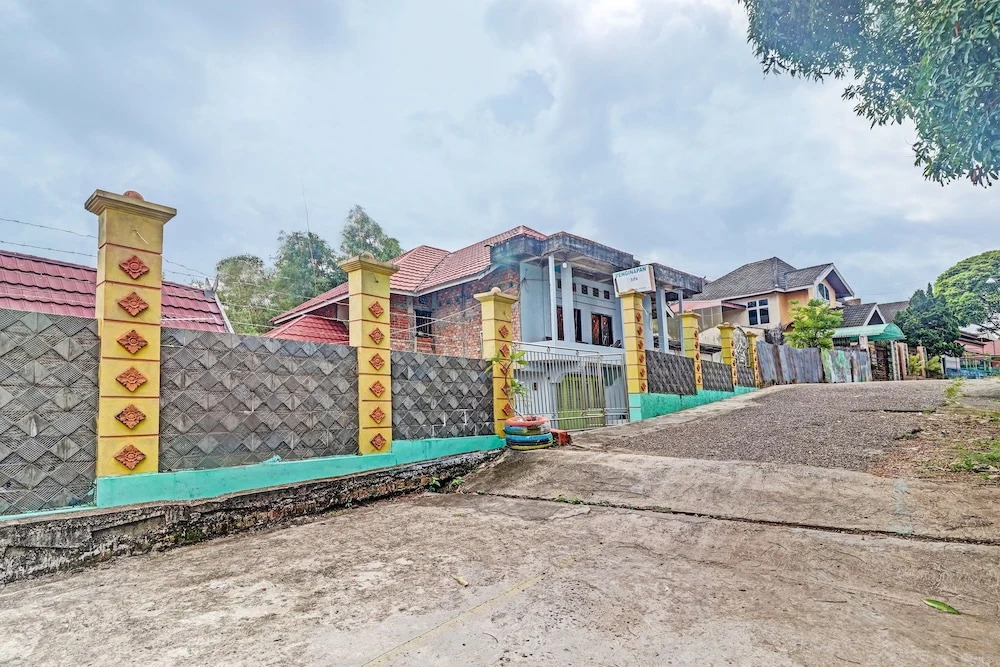 OYO 91886 Bfs Homestay Syariah