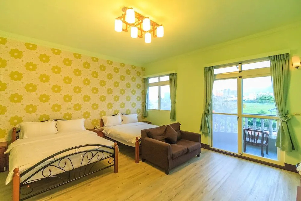 Starry Hotel