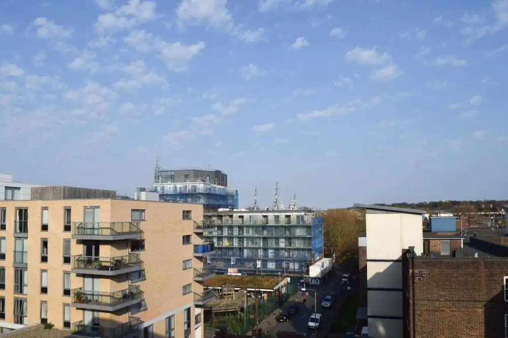 Modern 1 Bedroom Apartment in Greenwich