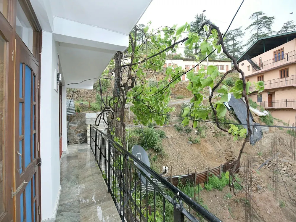 OYO 14024 Home Bright 2BHK Jhanjeri