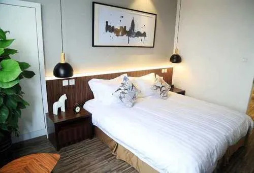 Yue Rong Ting Jingan Service Hotel