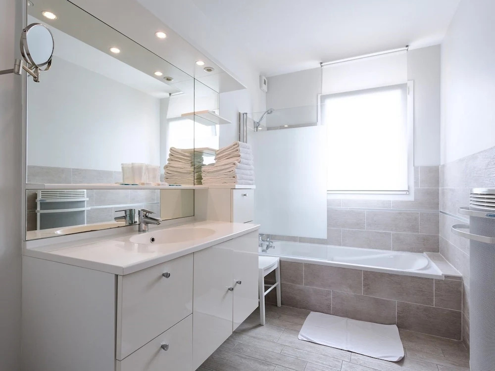 Apartment by Sandy Beach in Arromanches