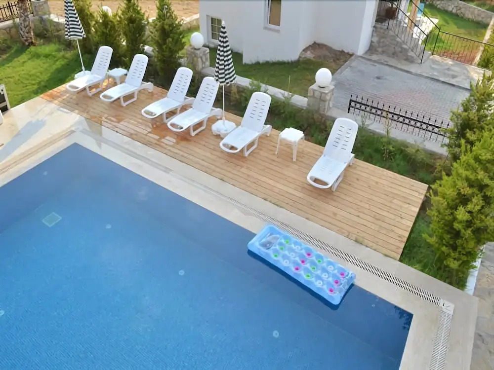 New Age Villa Toker