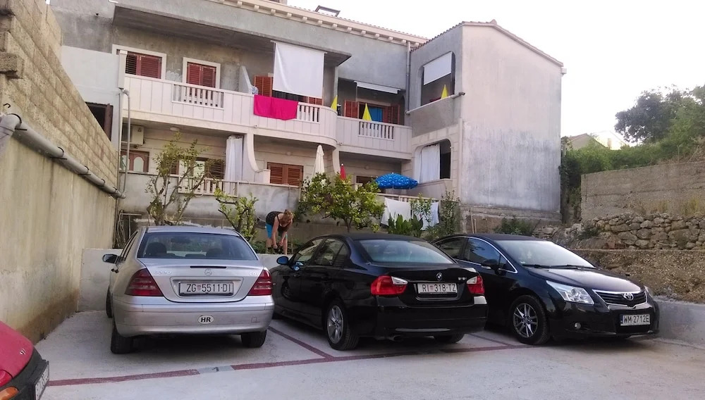 Apartment With one Bedroom in Sumartin, With Wonderful sea View, Furni
