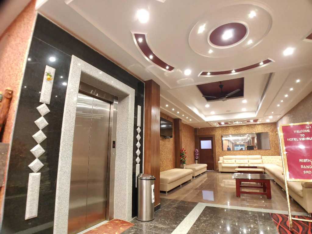 Hotel Vishnu Empire