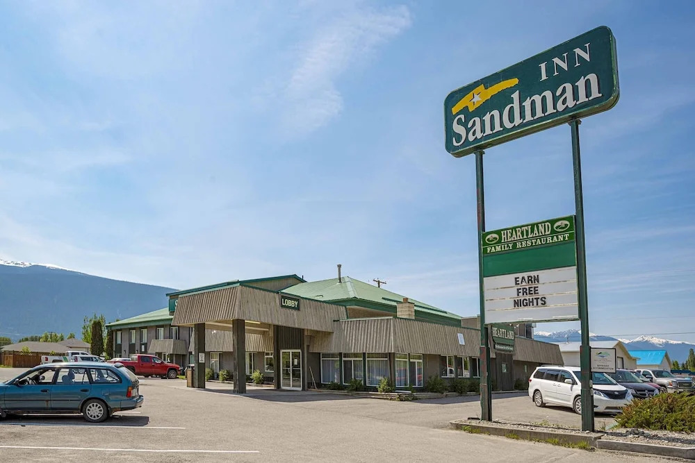 Sandman Inn McBride