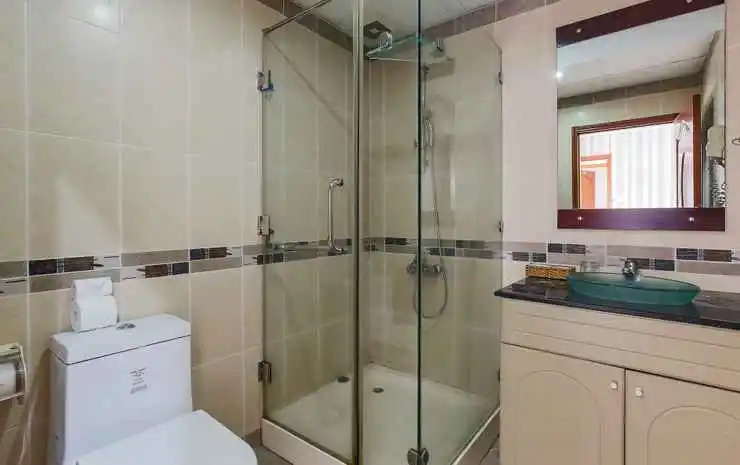 Gold hotel, Saigon