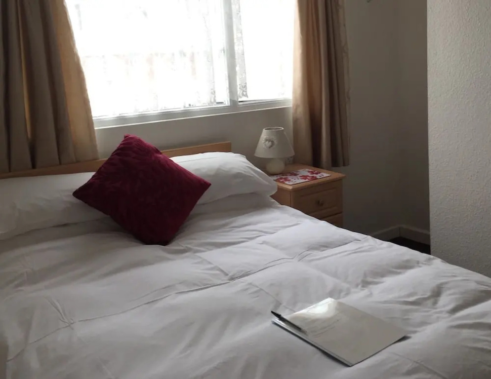 Whitecliff Guest House