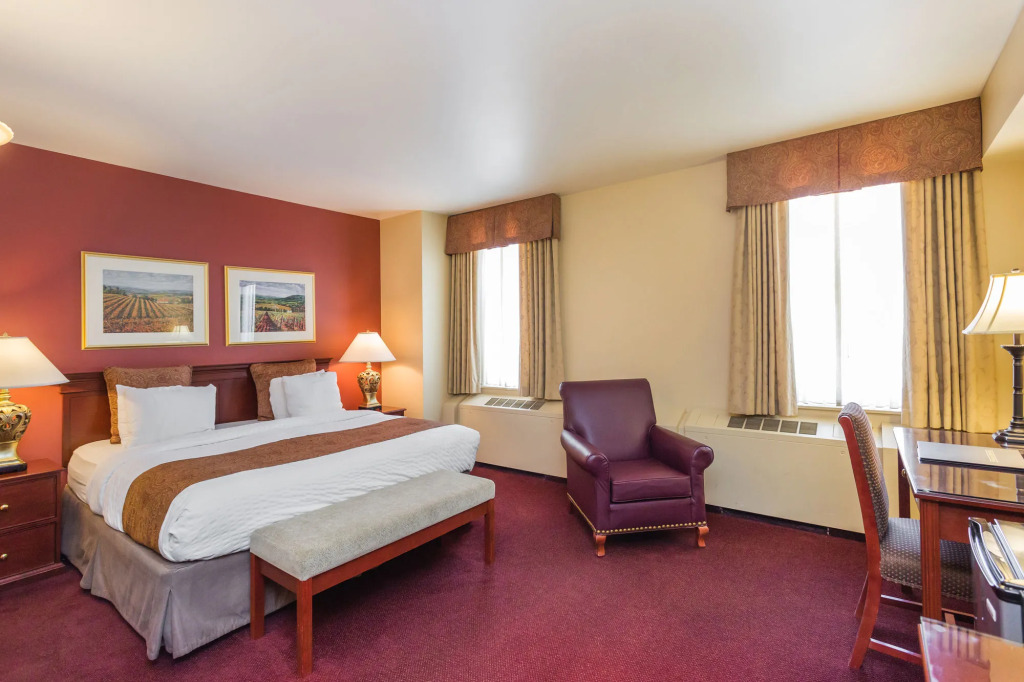 Marcus Whitman Hotel