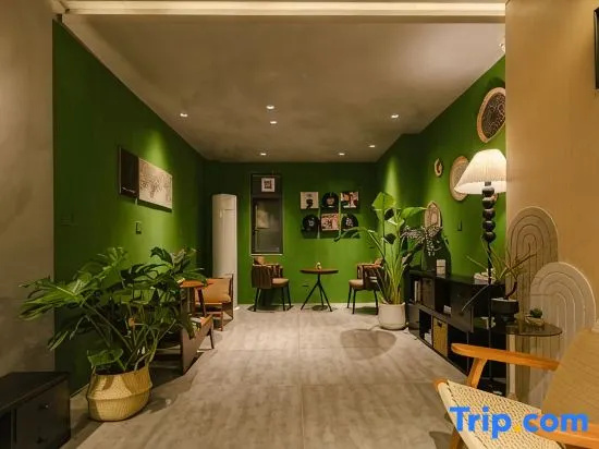 Lishang Xiaozhu Literature and Art Homestay (Guilin Two Rivers and Four Lakes)