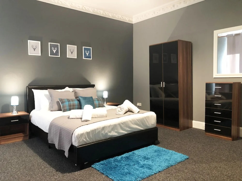 Dundee Serviced Apartment