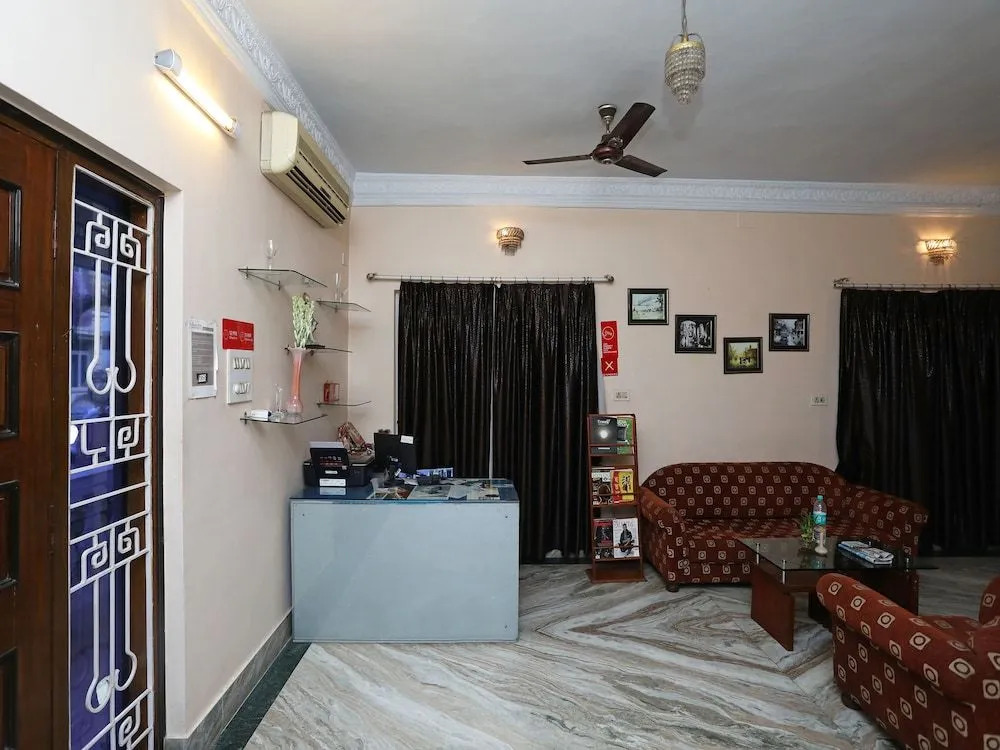 OYO 16495 Kolkata Inn