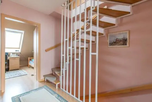 5504 Private Rooms