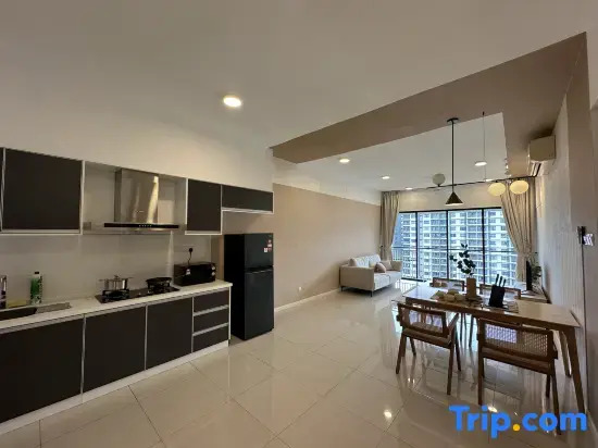 Serene Suites in Jelutong