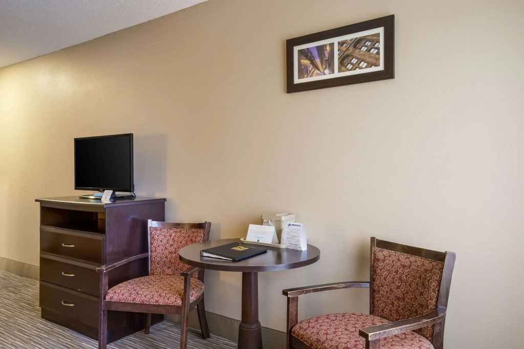 Quality Inn I-70 Near Kansas Speedway