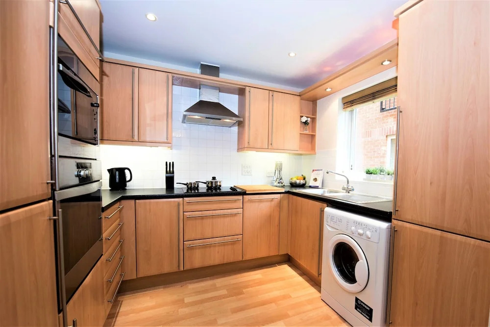 Elmcroft Court Serviced Apartments