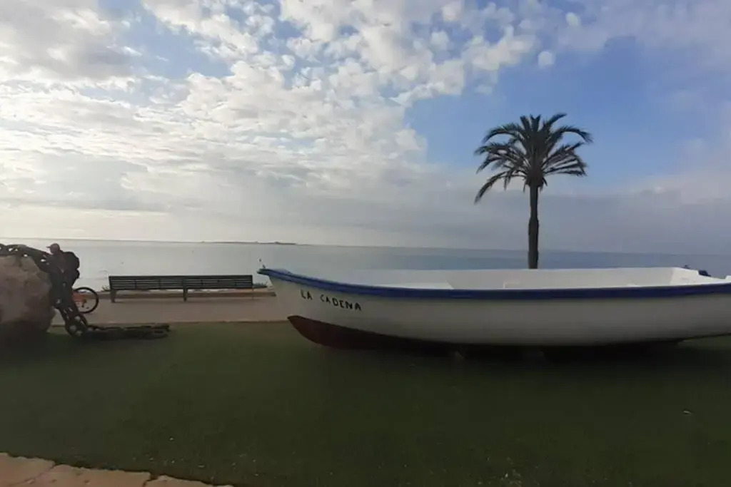 Descansar, sonreír, sentir. Paraíso frente al mar