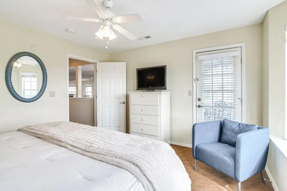 Newly Renovated Ozarks Condo: Pool & Hot Tub