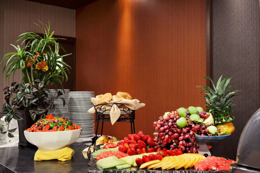Holiday Inn Newark International Airport