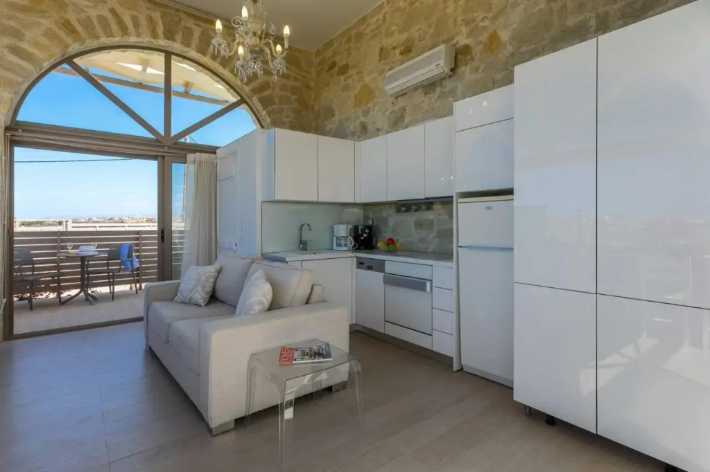 Villa Lefkippos by Villa Plus