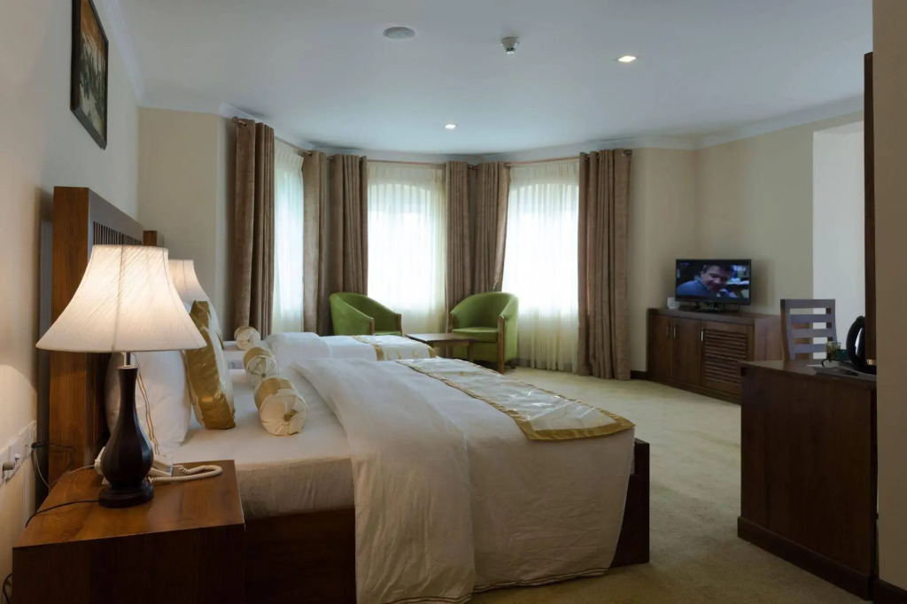 Serene King S Villa