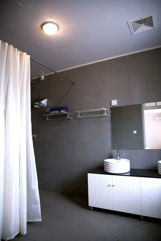 7 Sages International Youth Hostel