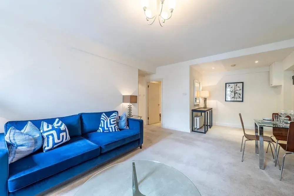 Smart 2 Bedroom Apartment in Chelsea 26