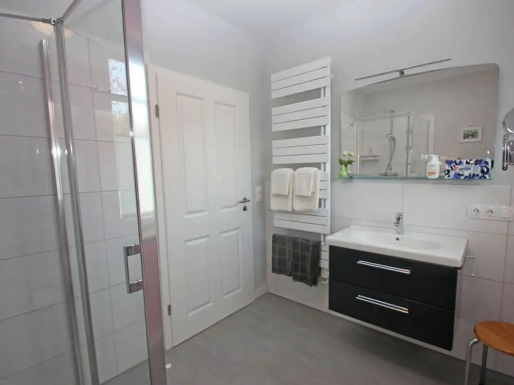 Diekkier Modern Retreat(Please Contact The Property 7 Days In Advance)