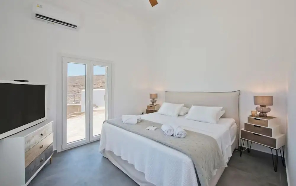 White Wave Kythnos