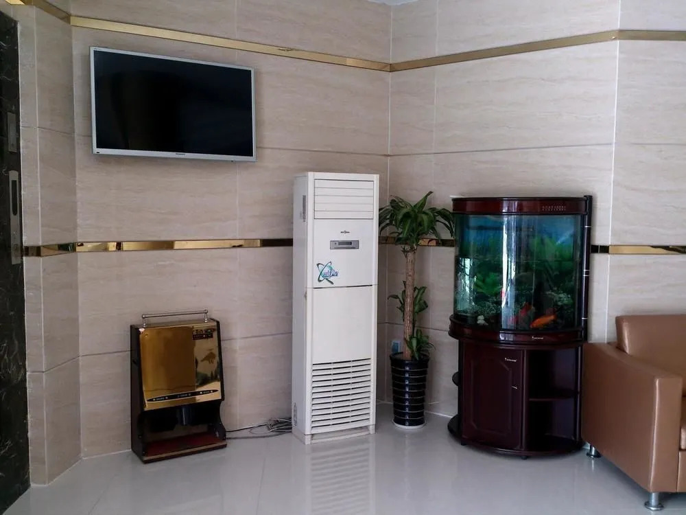 Wuhan Yanlong Business Hotel