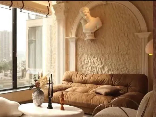 THE  YES  Hotel