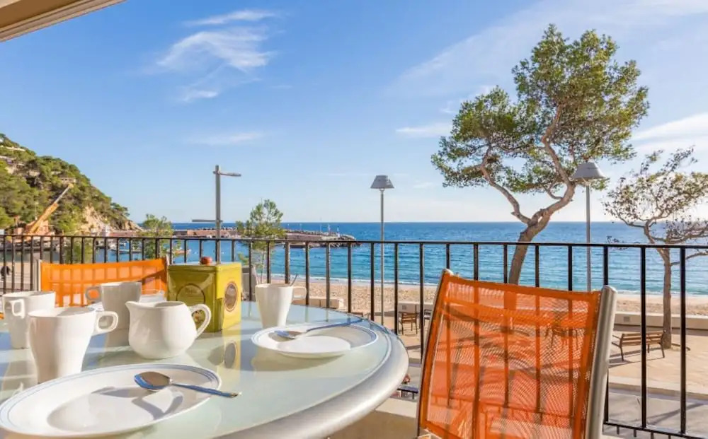 Apartment - 2 Bedrooms with Sea views - 106179