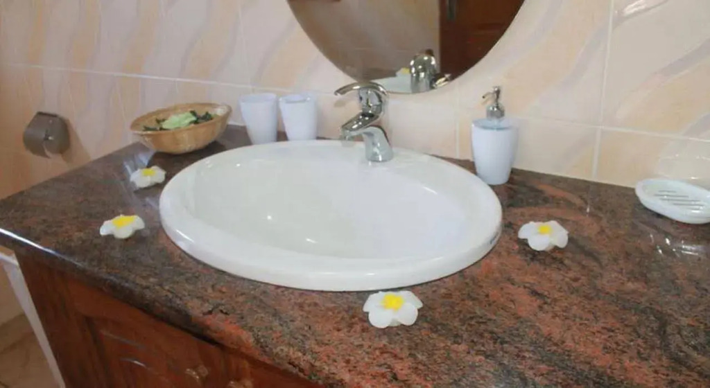 Albizia Lodge Reef Estate